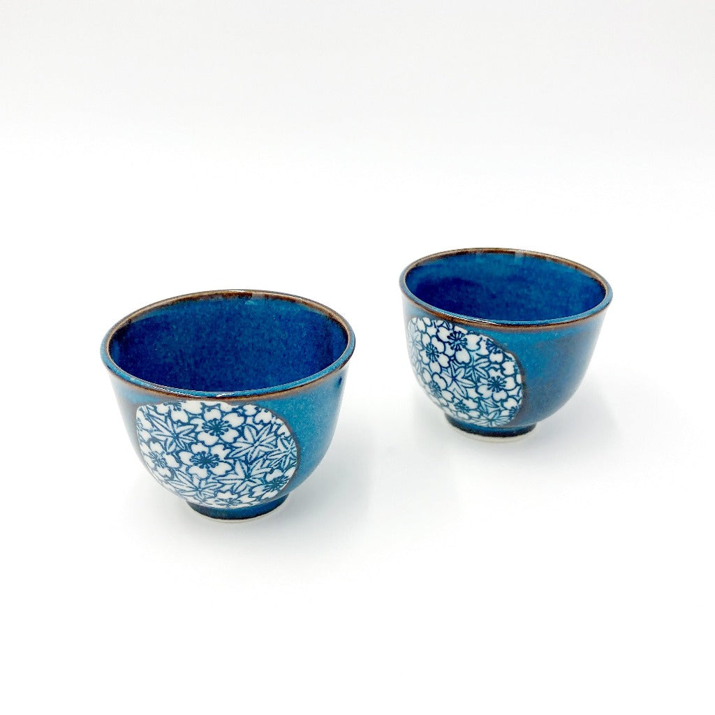 Blue Yokode Kyusu tea cups displaying floral motif.