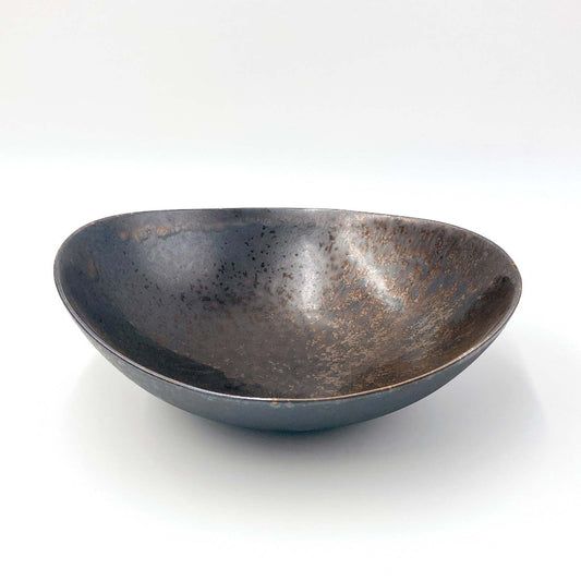 Angled view of side of Kinkessho Bowl showing interior