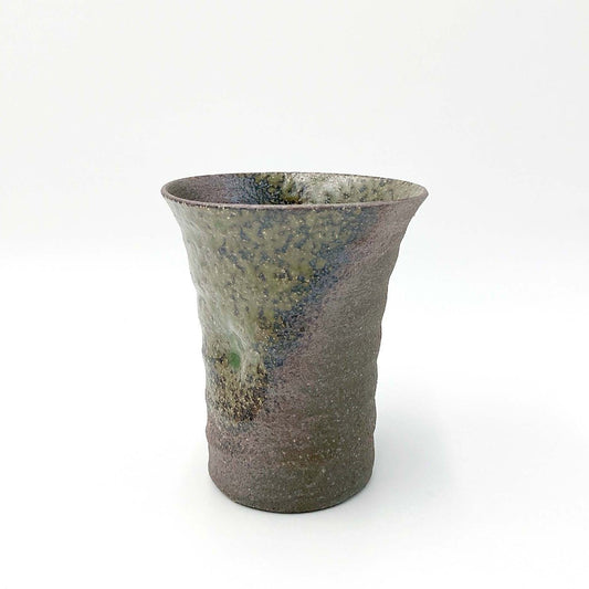 Japanese ceramic Yoshiro Taya Mug. Dark gray side view.